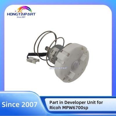 Parte originale utilizzata nell'unità di sviluppo per la stampante Ricoh MPW6700sp